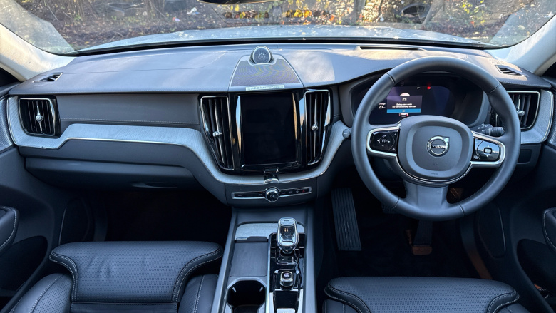 Volvo XC60 2.0 B5P Ultra Dark 5dr AWD Geartronic Petrol Estate